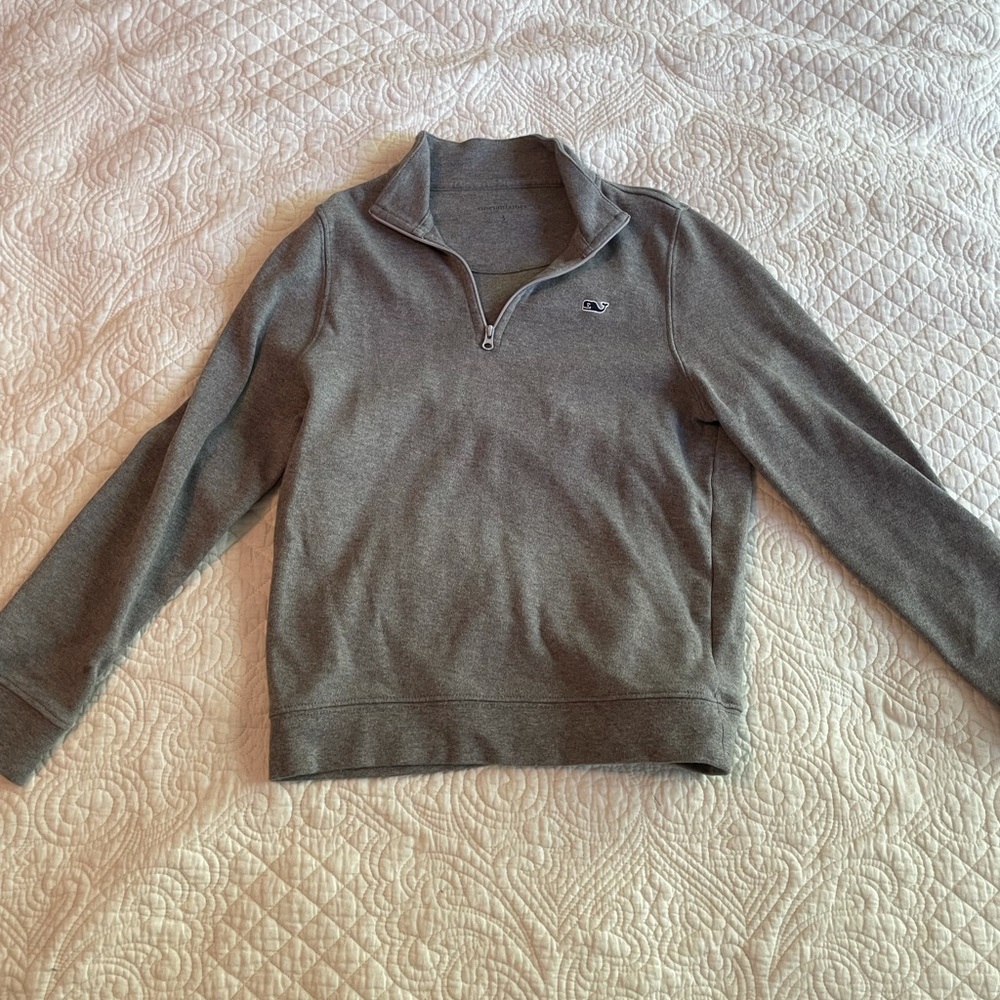 Vineyard vines size small